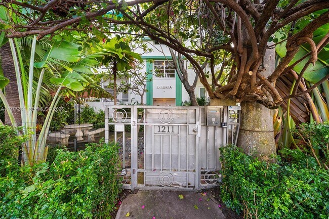 Foto del edificio - 1211 Pennsylvania Ave