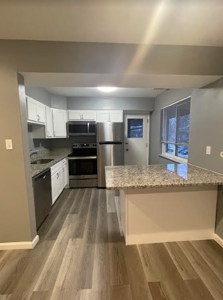 Building Photo - 9921 Bunker Hill Dr