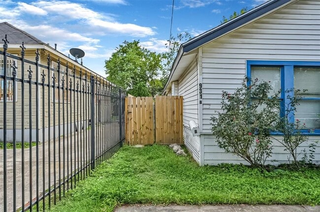 Foto del edificio - 931 W Cavalcade St