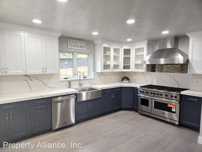 Building Photo - 6 br, 4.5 bath House - 2516 Daybreaker Drive