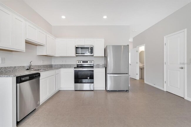 Building Photo - 3258 Azolla St