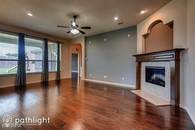 Building Photo - 3 br, 2 bath House - 104 Sports Row UNIT