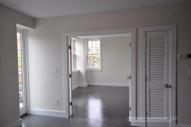 Building Photo - 659 Massachusetts Ave