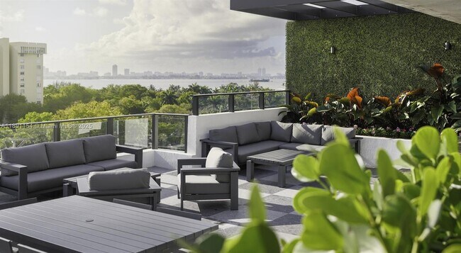Foto del edificio - 11200 Biscayne Blvd
