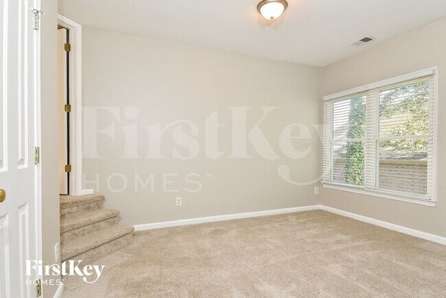 Foto del edificio - 5102 Birnamwood Trail