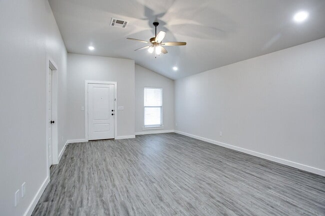Foto del edificio - 10509 Abbeville Ave