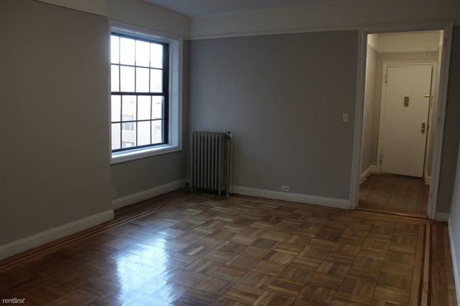 Building Photo - 2734 Bronx Park E
