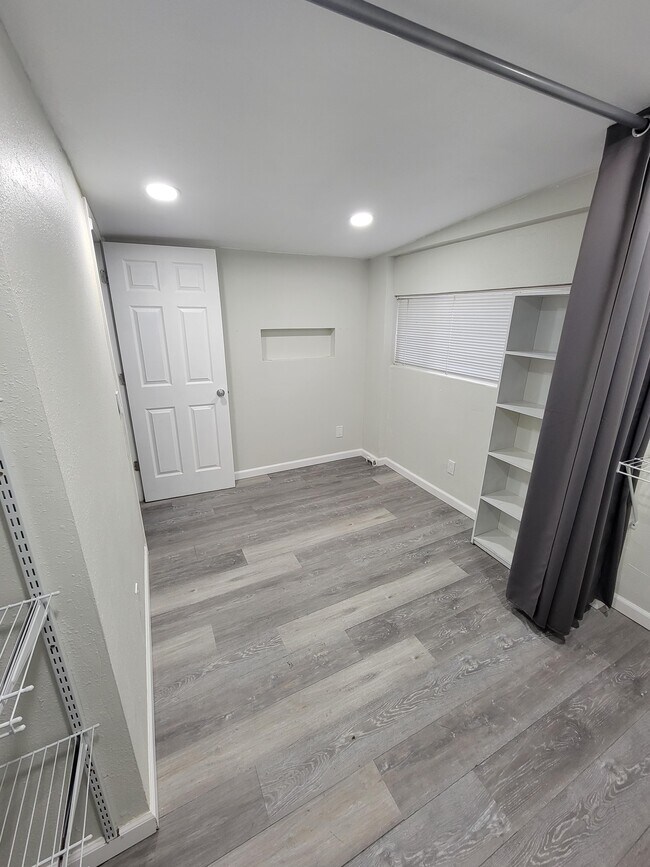 Foto del edificio - 2201 Union Ave NE