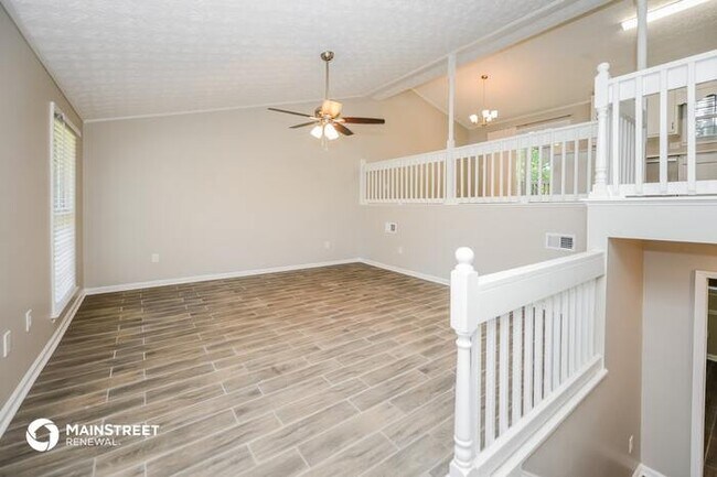 Building Photo - 4323 RIDGETOP DR, ELLENWOOD, GA 30294