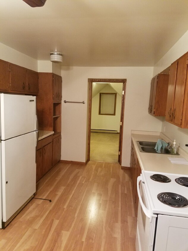 Kitchen - 134 S Main St