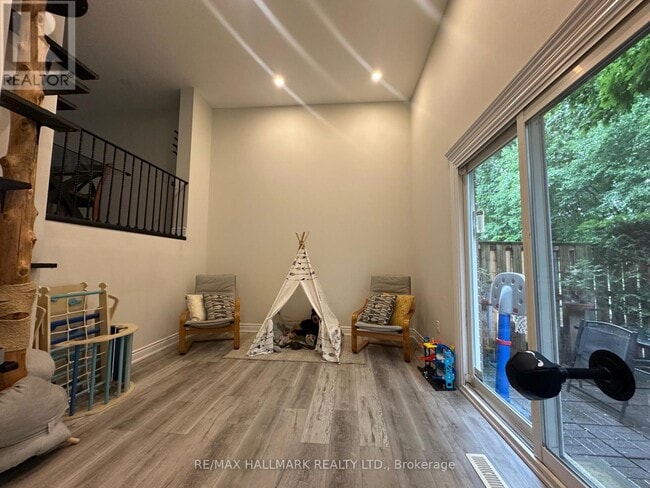 Building Photo - 51-151 Paulander Dr