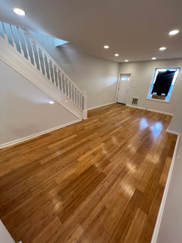 Foto principal - 946 N St Bernard St