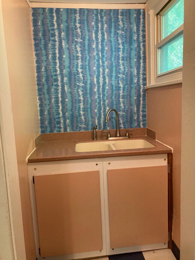 Foto del edificio - 3805 Greensprings Ave