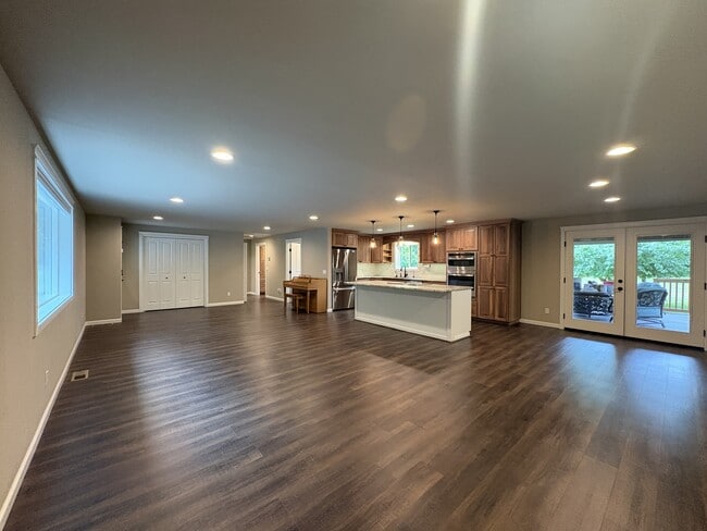 Building Photo - 91 SE Kalium Dr