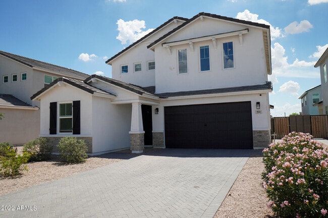 Building Photo - 531 E Bamboo Ln