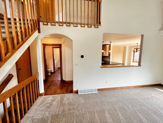 Building Photo - 3 bed, 3 bath Home in Poudre Overlook Neig...