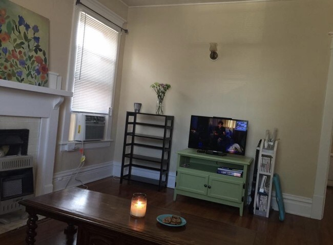 Foto del edificio - 1225 8th St