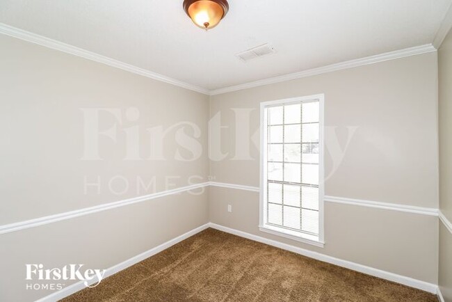 Building Photo - 6783 Seven Valley Dr