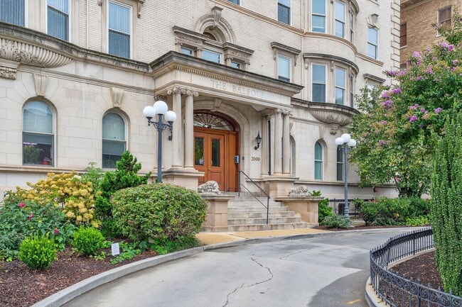 Foto del edificio - Available Now! Beautiful 1 Bedroom Off U S...