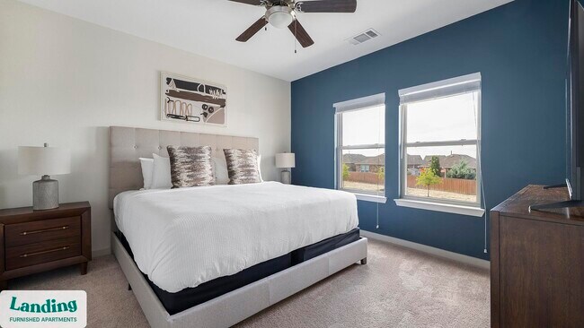 Building Photo - 2825 Main St