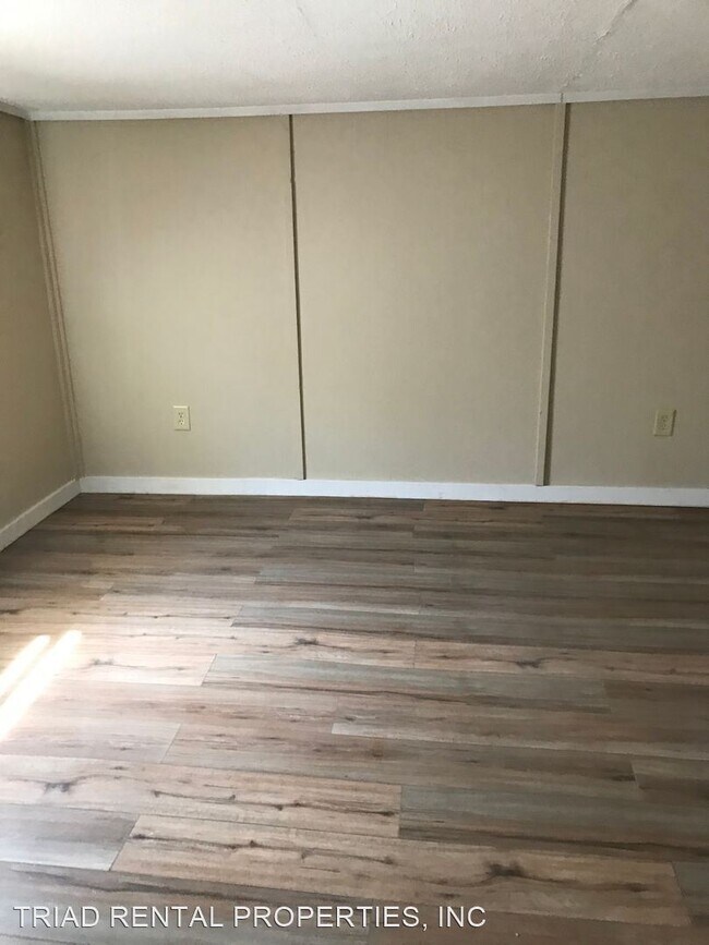 Building Photo - 3 br, 1 bath House - 461 CLARK AVE