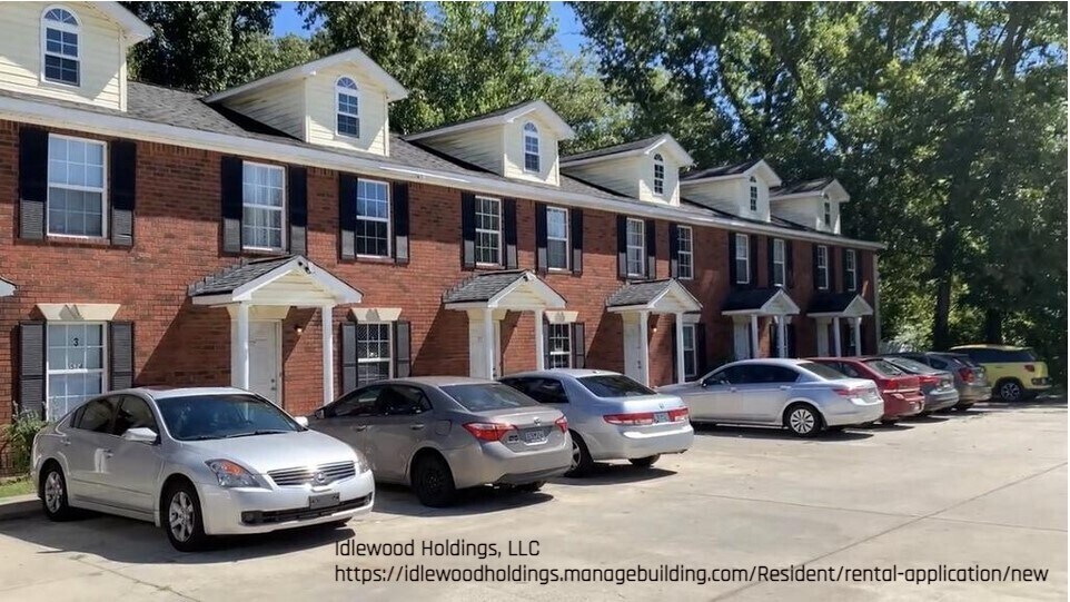 Primary Photo - 1584 Johnson St