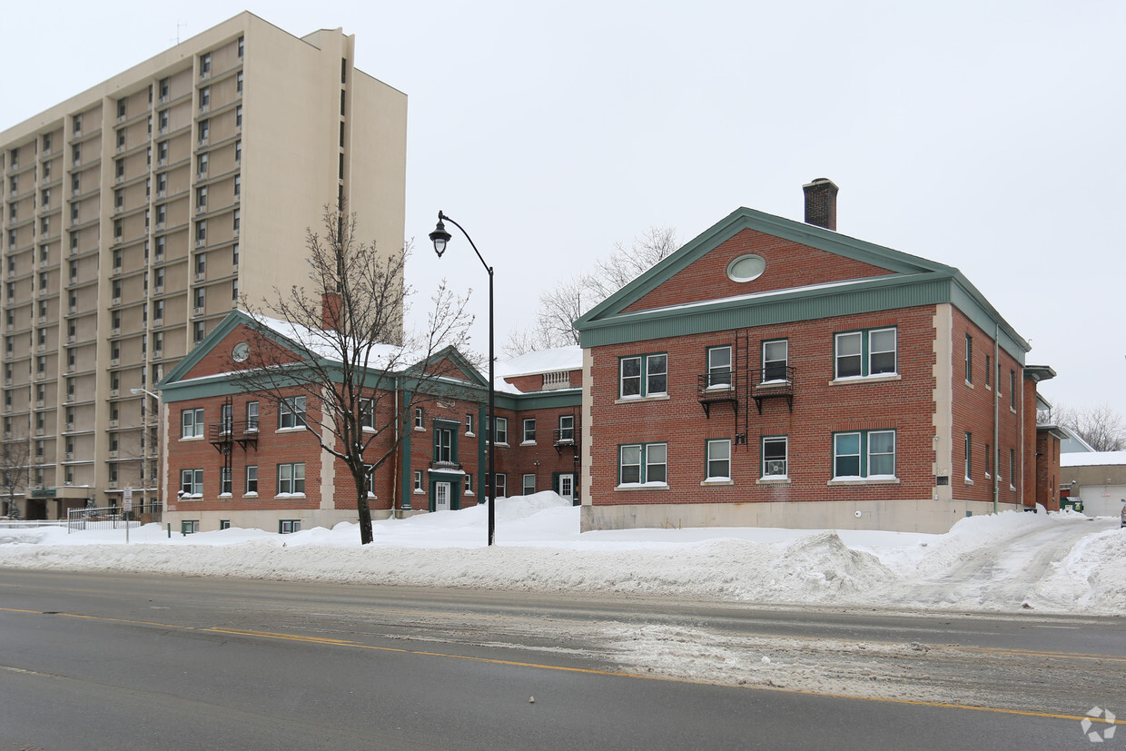 Primary Photo - 345 Lake Ave