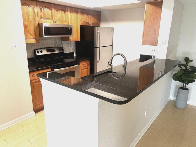 Foto del edificio - 3313 Wyndham Cir