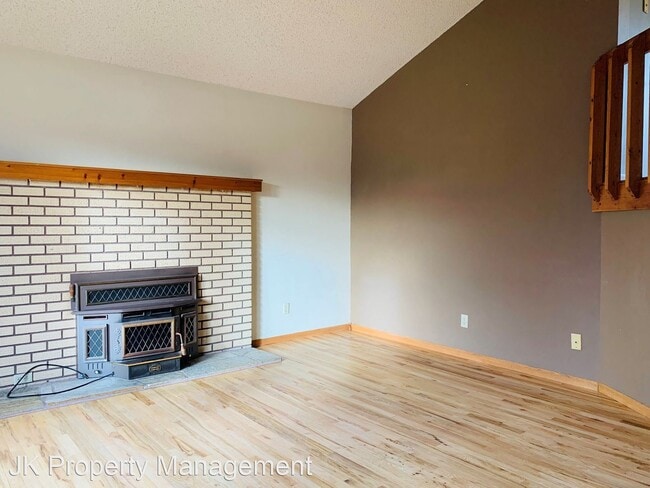 Building Photo - 4 br, 3 bath House - 3917 14th Ave S