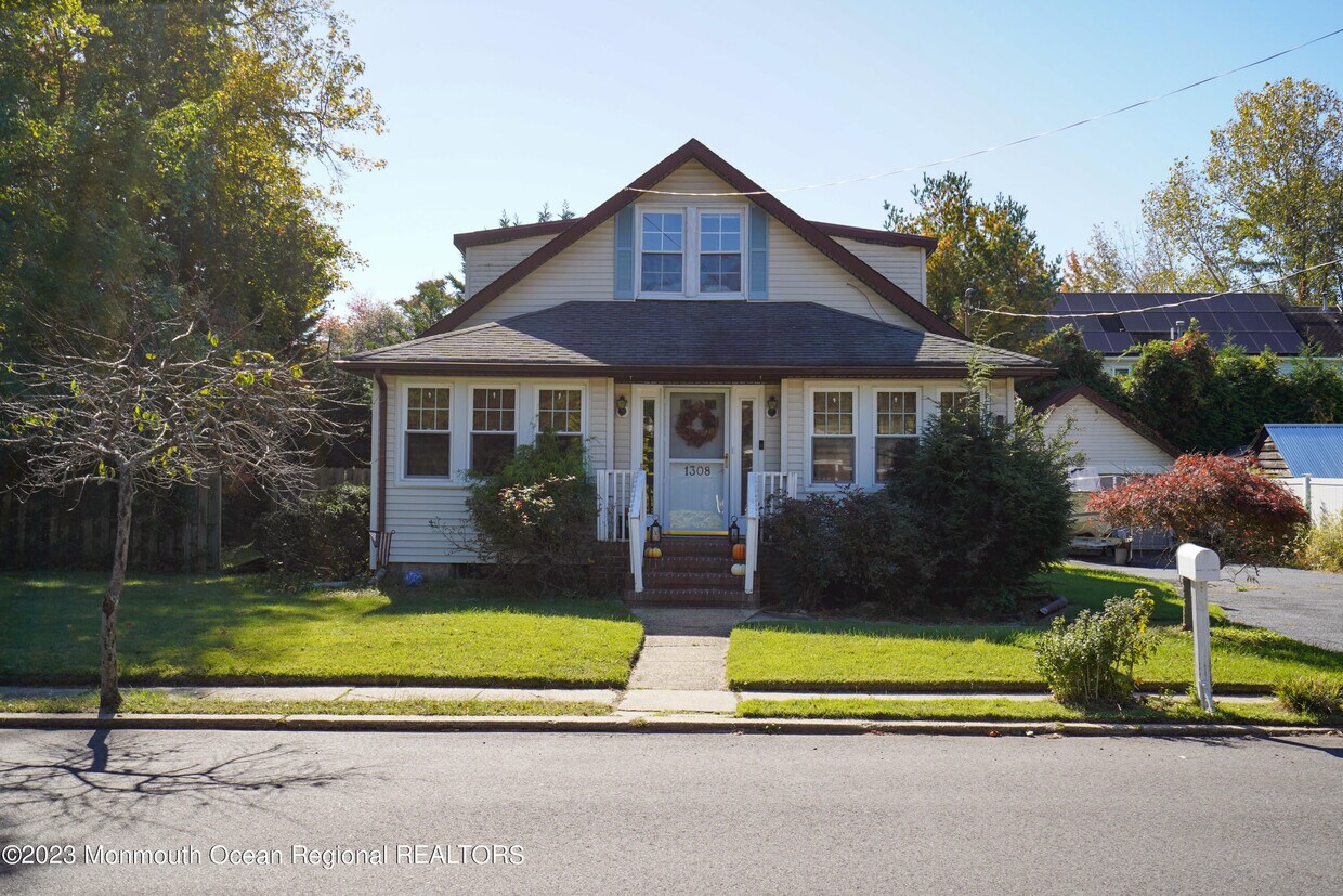1308 Franklin Ave, Ocean Township, NJ 07712 - House Rental in Ocean ...
