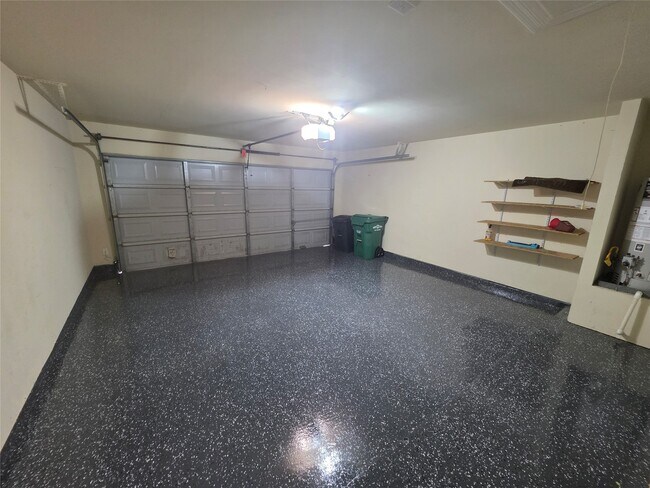 Foto del edificio - 2954 Smokey Forest Ln