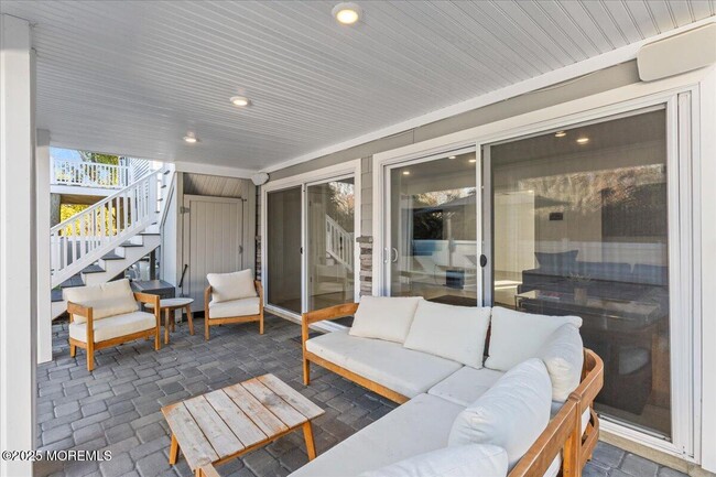 Foto del edificio - 382 Western Ave