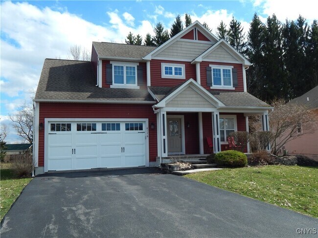 Foto del edificio - 8176 Whitman Way