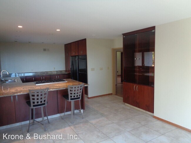 Building Photo - 3 br, 2 bath House - 1614 Yost Dr