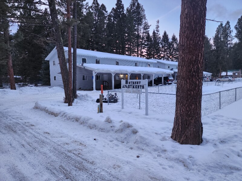 Foto principal - 310 B St