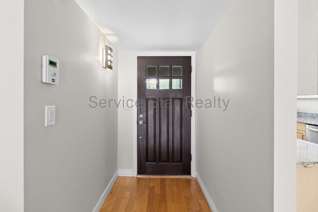 Building Photo - 6026 E Osborn Rd