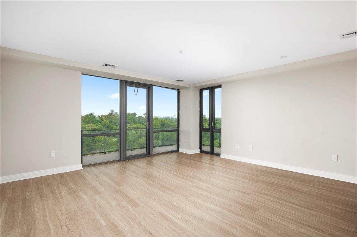 Foto principal - 701 Ridge Hill Boulevard