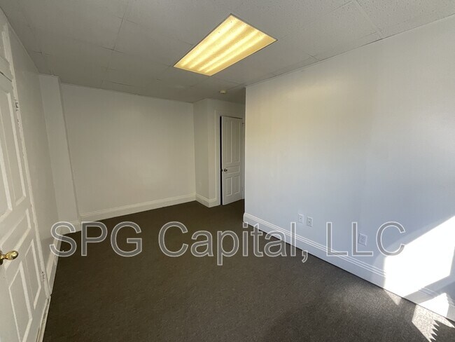 Foto del edificio - 250 W Jackson St