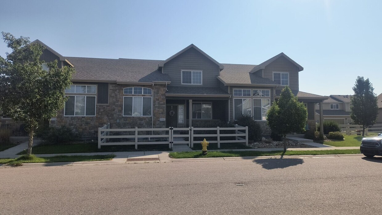 Foto del edificio - Rigden Farms Townhome available in Fort Co...