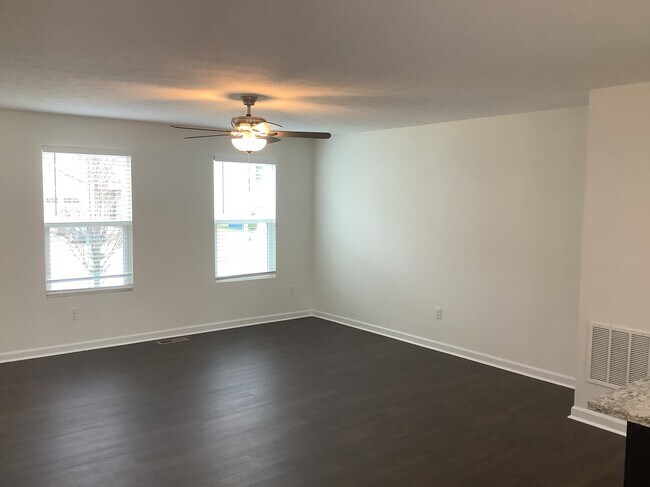 Building Photo - 99 Wooded Ridge Drive