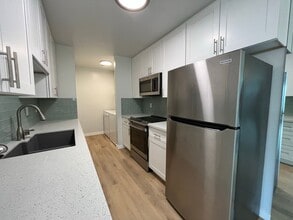 Building Photo - 7855 Camino Huerta