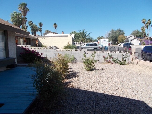 Building Photo - Spacious 4-Bedroom, 3-Bathroom Home with O...