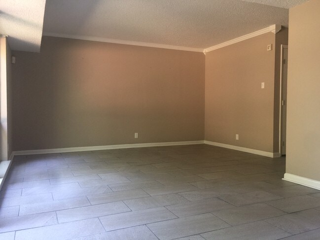 Open Living/Dining Room Concept - 2204 Colony Dr SW