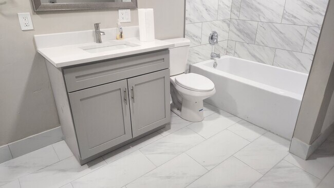 Foto del edificio - 920 W 600 N