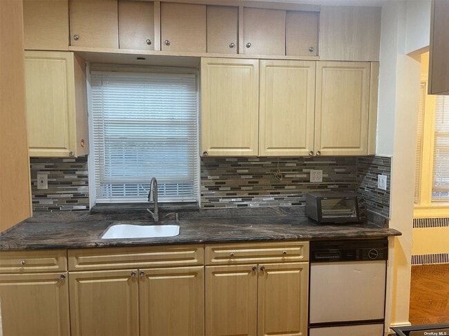 Photo - 1011 Linden Blvd Apartment