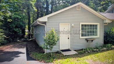 Building Photo - 136 Sweetpea Ln