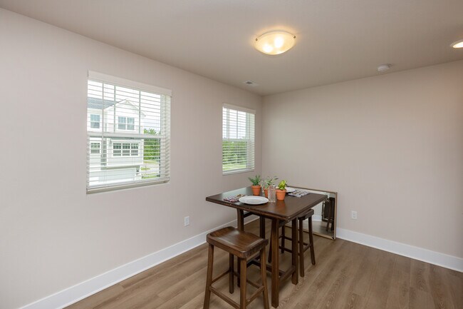 Foto del edificio - Trestle Corner Townhomes