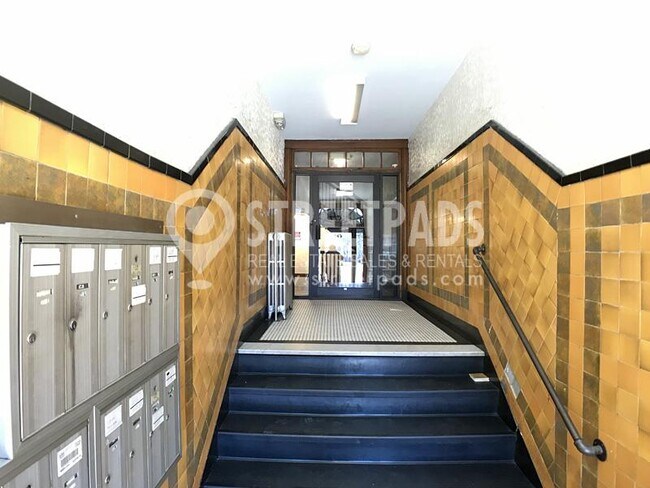 Building Photo - 1 bedroom in Malden MA 02148