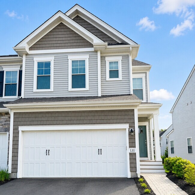 Foto del edificio - 131 Heron Ln