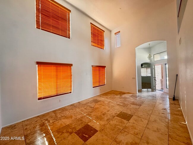 Foto del edificio - 41897 Colby Dr